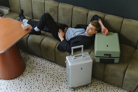 Sleek and Durable: Why Aluminum Carry-On Suitcases are a Must-Have for Travelers