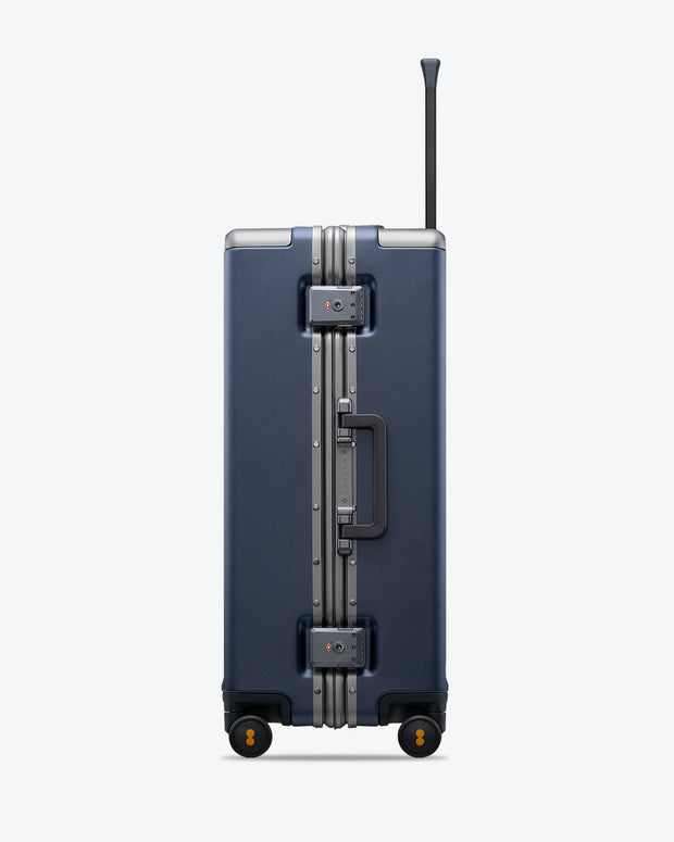 Zipperless Luggage: Safe & Convenient | Level8: Travel with Style
