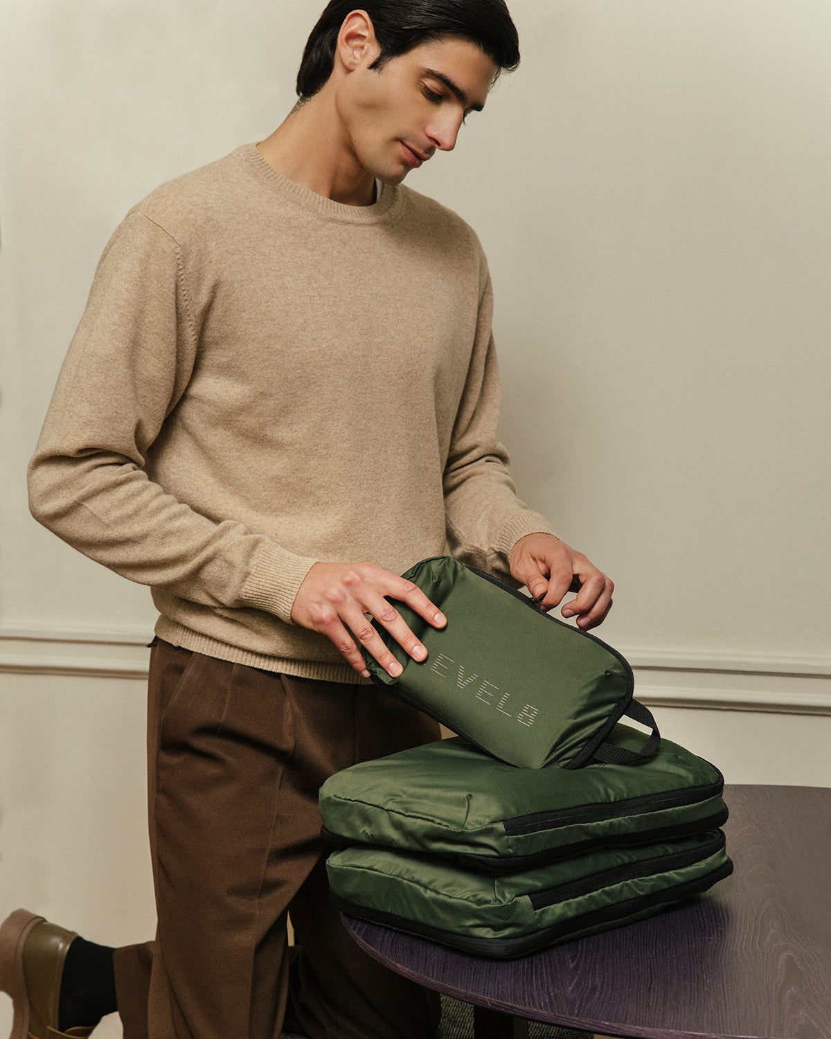 LEVEL(レヴェル) 6 Packing Cubes & Voyageur Luggage Combo | Level8: Travel with