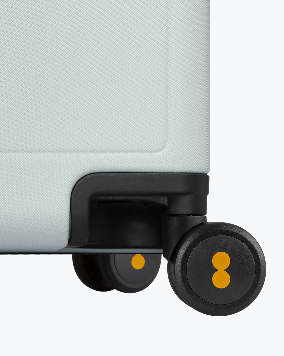 spinner wheels for level8 Voyageur luggage