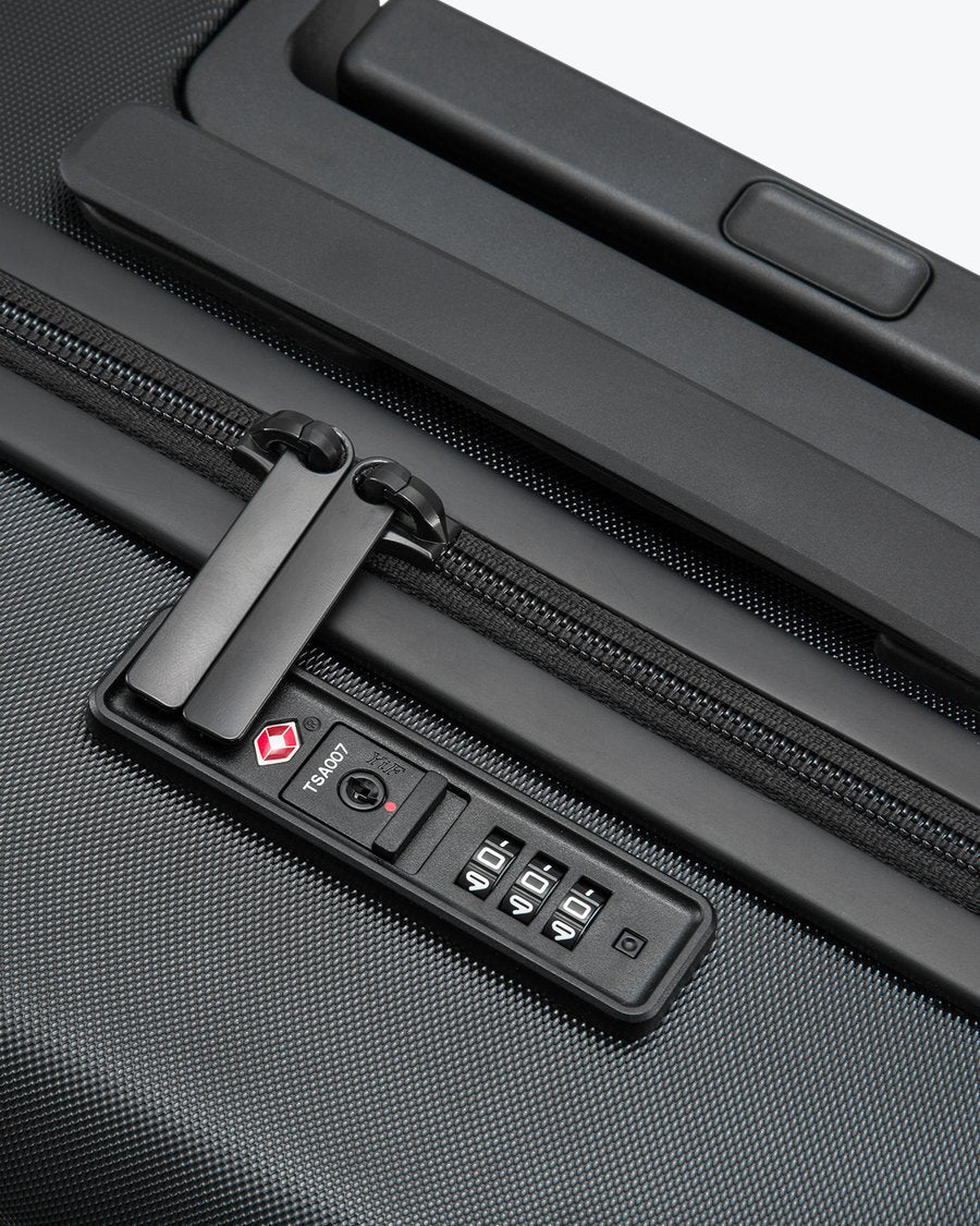 Luminous Textured Carry-On 20'' Black-TSA Lock and Hinge Detail
