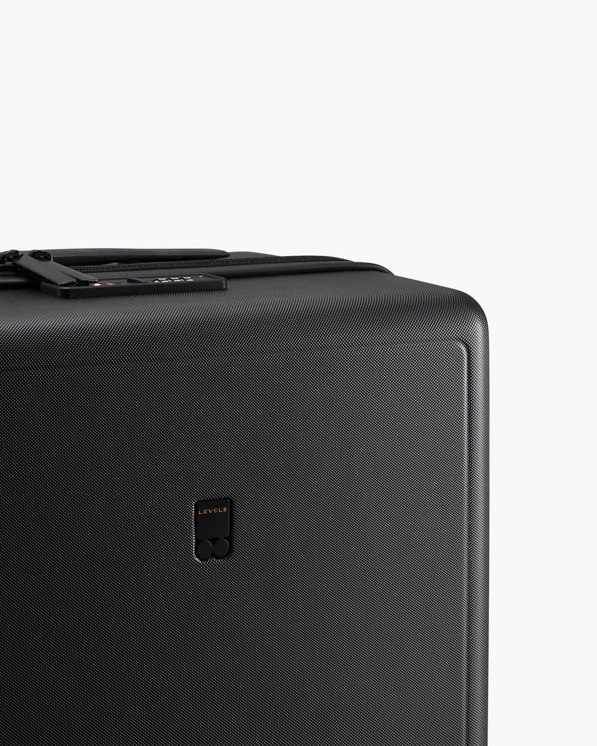 Luminous Textured Carry-On 20'' Black-corner detail